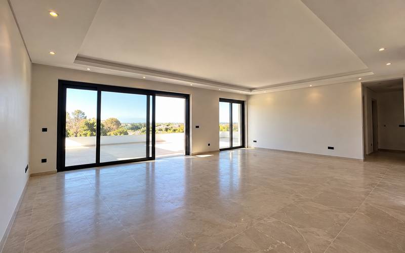 Teto de sala numa moradia em Portimão com acabamento em pladur